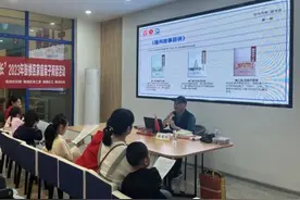 福州柳河社区开展“亲子共沐书香 家风化雨润成长”家庭亲子阅读活动图片