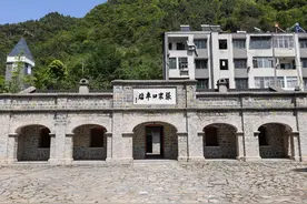 “巨龙”穿群峦 宜万铁路为巴山楚水架起“黄金廊道”图片
