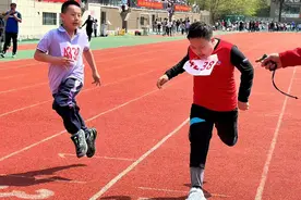 果然视频｜运动正当时！青岛南京路小学举办春季田径运动会图片