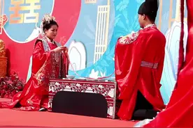 泰安首届新时代文明实践集体婚礼引领文明新风尚图片