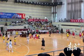 球迷直呼“泰裤辣”！廉江街头篮球挑战赛多图直击→图片