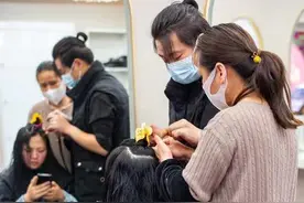 五一拍拍拍|爱美的女士接长头发图片