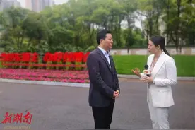 共话首届湖南（怀化）RCEP经贸博览会丨专访：顺势而为，加快打造内陆地区改革开放高地 ——访怀化市委副书记、市长黎春秋图片