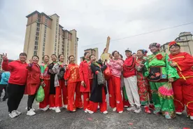 集体土地上建安置房 密云水库移民村八千余人住上新楼图片