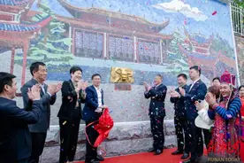 历时150天、全长180米！湖南科技大学新地标南门文化墙面世图片
