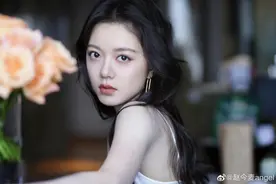 赵今麦插队看演出？音乐节方：被邀请的嘉宾，不存在插队图片