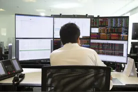 公募基金出现大面积亏损！有的把今年收益都跌没了，什么情况？图片