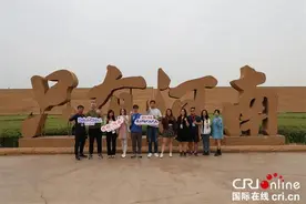 外国网红打卡只有河南戏剧幻城 邂逅中国最大戏剧聚落群图片