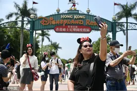 香港迪士尼2022财年净亏损21亿港元，已连续8年录得亏损图片