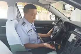 昆明发出全国首张新能源C5车型驾驶证图片
