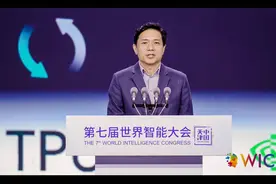 李彦宏：我不担心大模型会导致人类工作机会减少图片