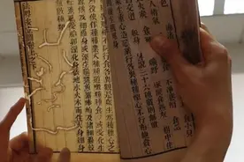 会用人工智能，也会自己手工制造工具：博物馆原来这样修复文物图片