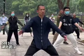 医生自创降糖操，带着糖友们每日“晨练”图片