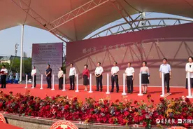 枣庄市各婚姻登记机关为爱加班见证“520”“521”幸福时刻图片