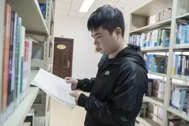 初入大学便立志考研清华，他把数学“学到家了”图片