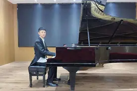 【中职国奖 筑梦青春】南京玄武中专沈洪睿：琴心雅韵奏响青春之歌图片