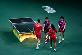 （体育）乒乓球——世乒赛：林诗栋/蒯曼晋级混双半决赛图片