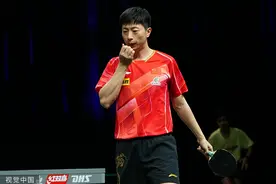 体坛联播｜王曼昱世乒赛惊险晋级，商竣程法网资格赛再胜一场图片