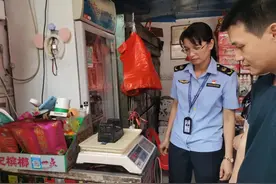 突击检查，龙门严查严惩商家“短斤缺两”行为图片