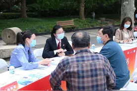 百姓家门口有了“解忧杂货铺”！他们整合法律服务资源，用法治“典”亮生活图片