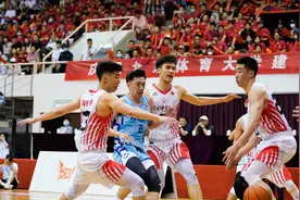 大学生篮球联赛八强战，“北体大田径队”靠防守赢得先机图片
