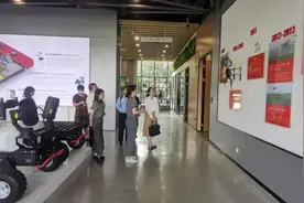 【才智视窗】 广州欧美同学会到天河区留学人员企业开展专题调研图片