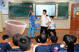哇！这些小朋友都是“戏精”！图片