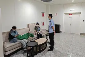 16岁少女离家出走从广东飞到武汉，民警照看38小时后被家人安全接走图片