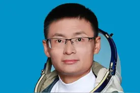 盘点航天员高考往事：桂海潮从小县城飞向太空图片