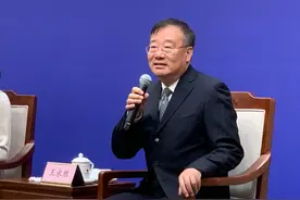 坚持不锈钢赛道，做钢铁领路人图片