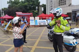 22公里，长沙交警铁骑送证使出“洪荒之力”！图片