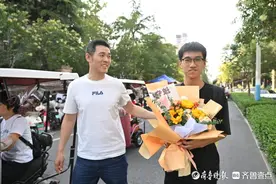 当生日遇到高考，18岁生日过得不一般图片