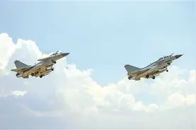 空军航空兵某旅与海军某部设难对抗训练条件内容海天间进行多课目对抗图片