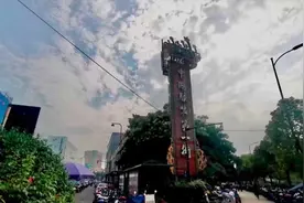 “中国服装第一街”部分市场打响“禁播”第一枪：私域直播、社交平台推新品、向批发商引流受青睐图片