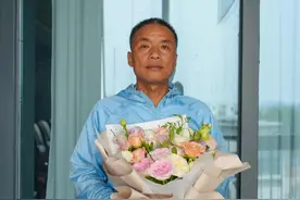 跳桥救人，他做出了和学生10年前同样的义举图片