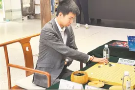 逆转“韩国第一人”申真谞 辜梓豪夺个人第二座世界冠军图片