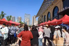 人从众！摩肩接踵！2023年烟台中考第三场招生咨询会火爆开幕图片