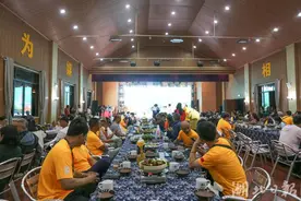 鹤峰：赏非遗 品“土”味 喜迎八方客图片