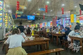 杭州这条街曾经被很多人“嫌弃”，但其实真的很好吃图片