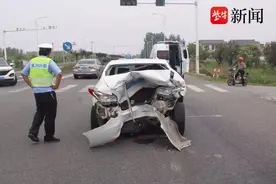 疲劳驾车回家过节，认为“坚持一下就到了”，距家还有一公里时酿祸致4人受伤图片