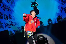 欧阳靖巡回SHOW从广州开启，林峯合唱、林书豪现身支持图片
