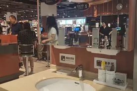 果然视频|考虑全面！胖东来的洗手台也能“玩出花样”图片