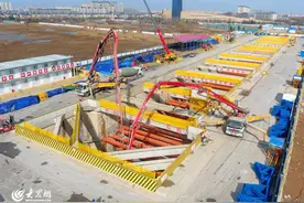 11座车站进入主体施工 青岛地铁8号线支线工程按下加速键图片