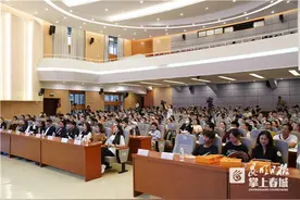 泰国前五国立名校今起开放十二大类110个专业图片