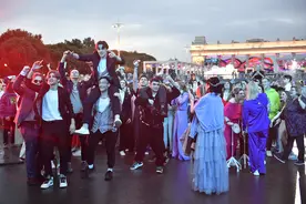 （国际）莫斯科：庆祝毕业图片