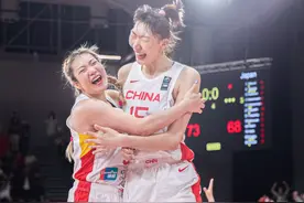 （体育）篮球——女篮亚洲杯：中国队夺冠(2)图片
