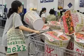 500元一个泡面桶，网友不理解图片