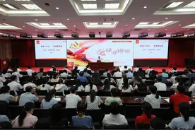 广西经贸职业技术学院推动学校高质量发展图片