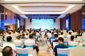 第八届全国绿色公路技术交流会暨“最美绿色公路”揭牌仪式在陇南举行图片