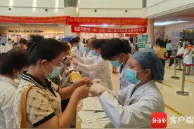 幽门螺杆菌感染率高易导致胃病 海南医生：吃饭分餐，积极检测图片